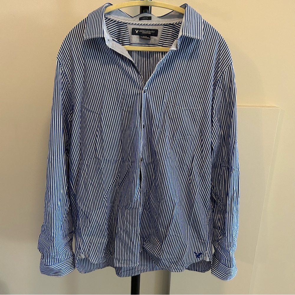 Men’s American Eagle Outfitters Blue and White Striped Shirt Slim Fit XL